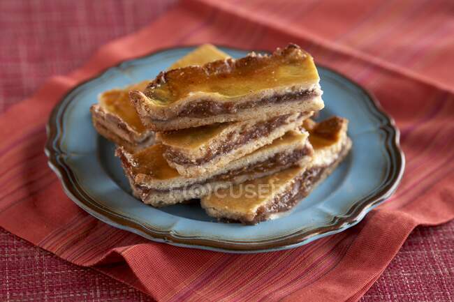 Fig cake bars on a plate — Stock Photo