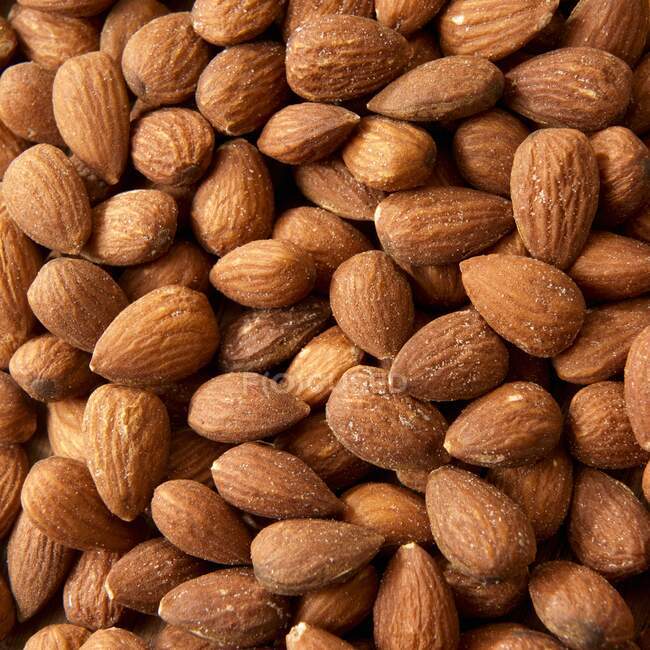 Salted roasted almonds close-up view — Stock Photo