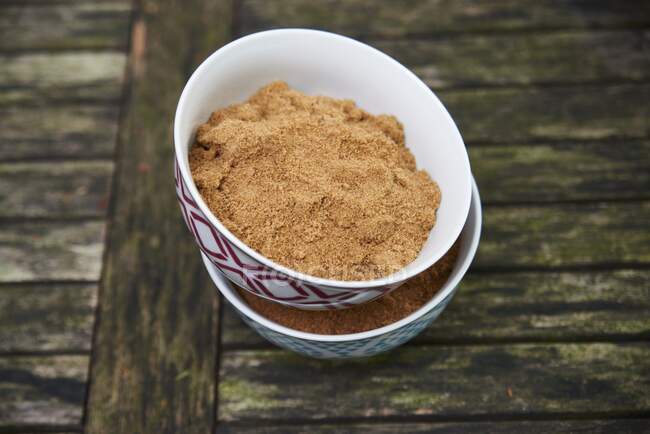 Close-up shot of delicious bowl of coconut flower sugar — Stock Photo
