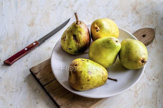 Yellow and green pears — Stock Photo