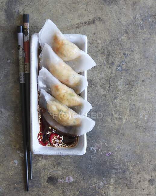 Stuffed rice paper dumplings (Japan) — Stock Photo