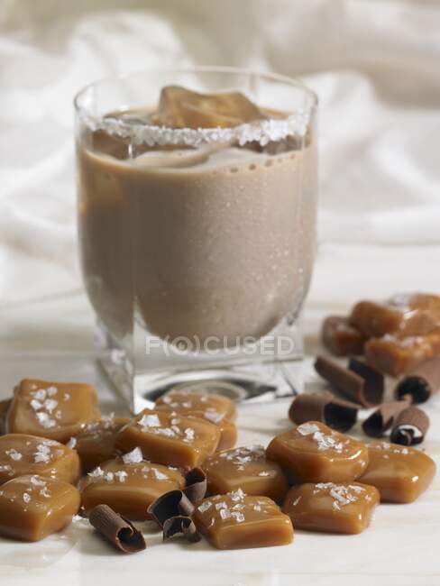 A chocolate cocktail with salted carmel — Stock Photo