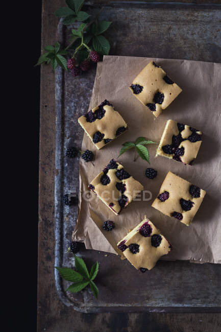 Blackberry pastel de café vista de cerca - foto de stock