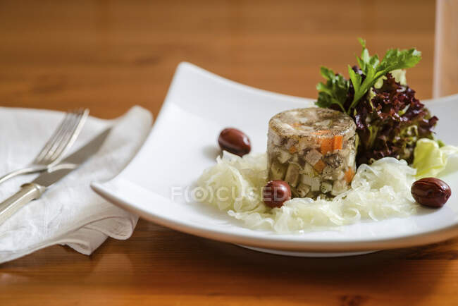 Meat and vegetables in aspic — Stock Photo