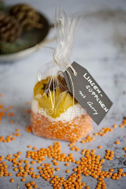 Coconut carry daal, packaged for gifting — стоковое фото