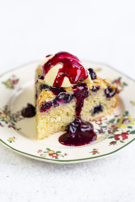 Blueberry Almond cake (gluten free) — Stock Photo