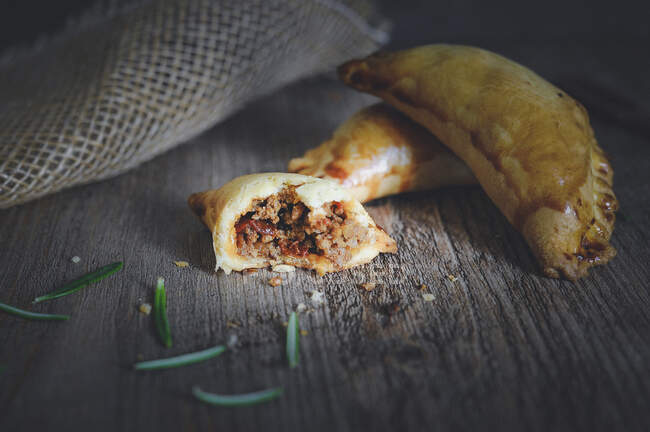 Empanadas with minced meat and raisins — Stock Photo