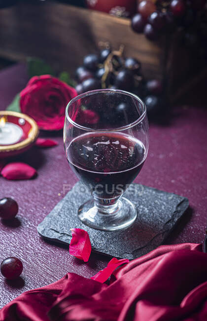 Vino rosso analcolico — Foto stock