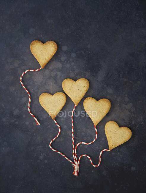 Heart-shaped butter biscuits for Valentine's Day — стокове фото
