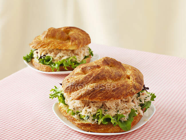 Bread rolls with crab meat salad — Stock Photo