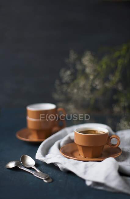 Espressotasse auf Tuch Nahaufnahme — Stockfoto
