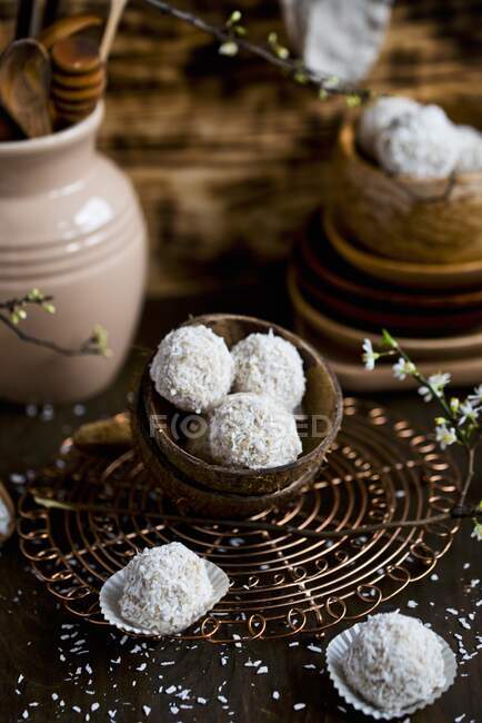 Millet and coconut praline — Stock Photo