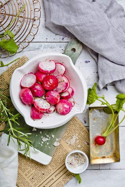 Baked radish with rosemary — Stock Photo