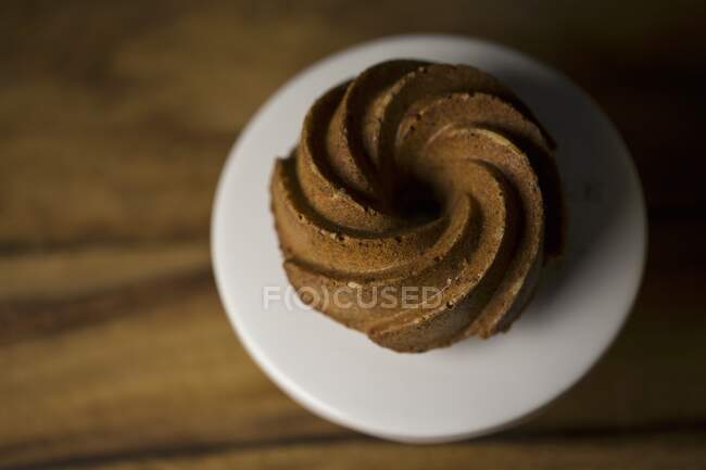 A mini nut Bundt cake — Stock Photo