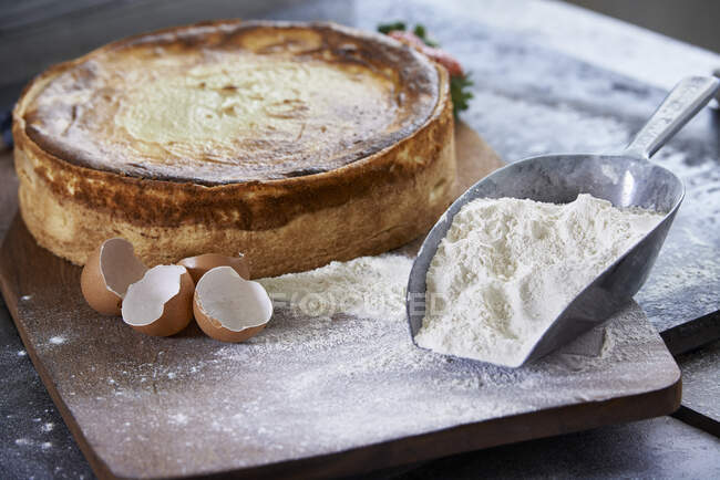 Cheesecake with a shortcrust pastry base — Stock Photo