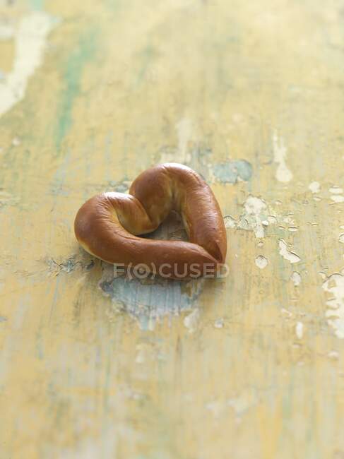 A pretzel heart close-up view — Stock Photo