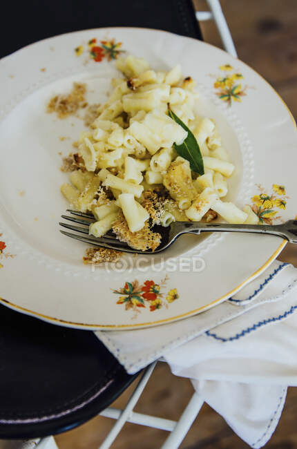 Mac and cheese close-up view — Stock Photo