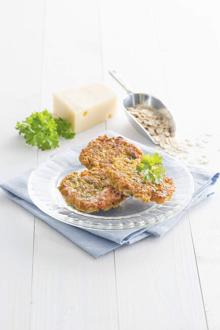 Oat and cheese fritters with parsley — Stock Photo
