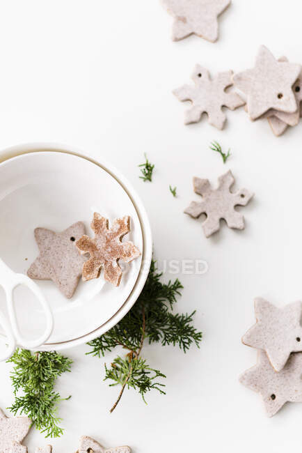 Lebkuchenschmuck für den Weihnachtsbaum — Stockfoto