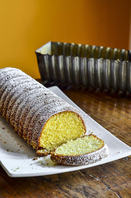 Amor polenta традиционный миланский торт, Италия — стоковое фото