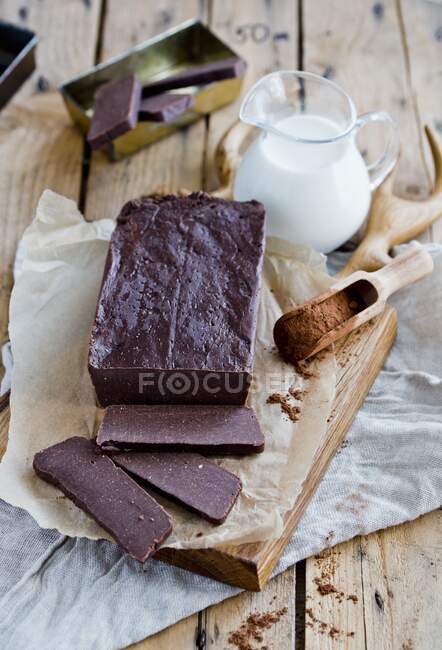 Homemade chocolate fudge, closeup shot in studio — Stock Photo