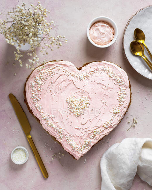Крупный план валентинного торта — стоковое фото
