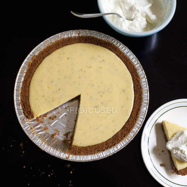 Key lime pie close-up view — Stock Photo