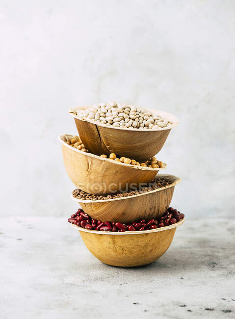 Dried lentils and beans — Stock Photo