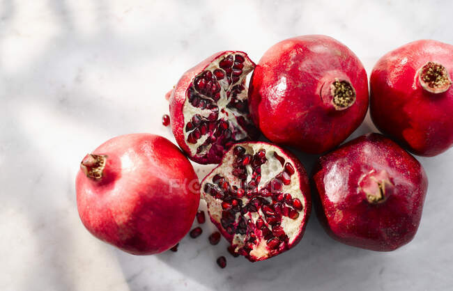 Ripe pomegranates close-up view — Stock Photo