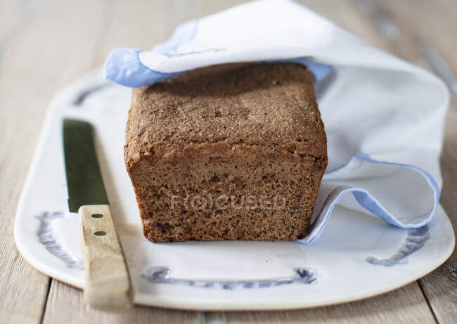 Rye Sourdough Bread with Raisins — Stock Photo