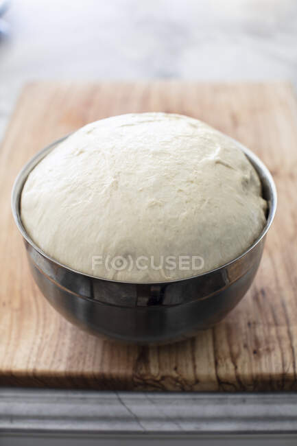 Dough for the pizza - foto de stock