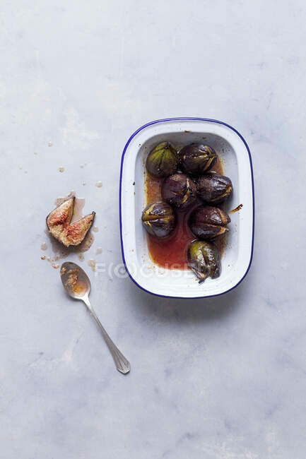 Roasted figs close-up view — Stock Photo