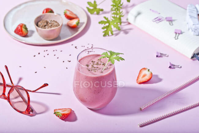 Strawberries smoothie close-up view — Stock Photo