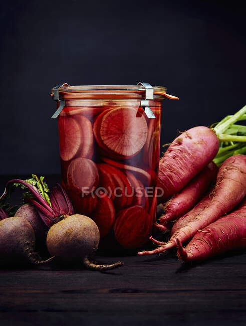 Picked beetroot and red radishes — Stock Photo
