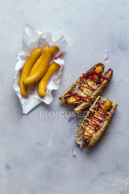 Хот-доги с сосисками франкфуртера — стоковое фото