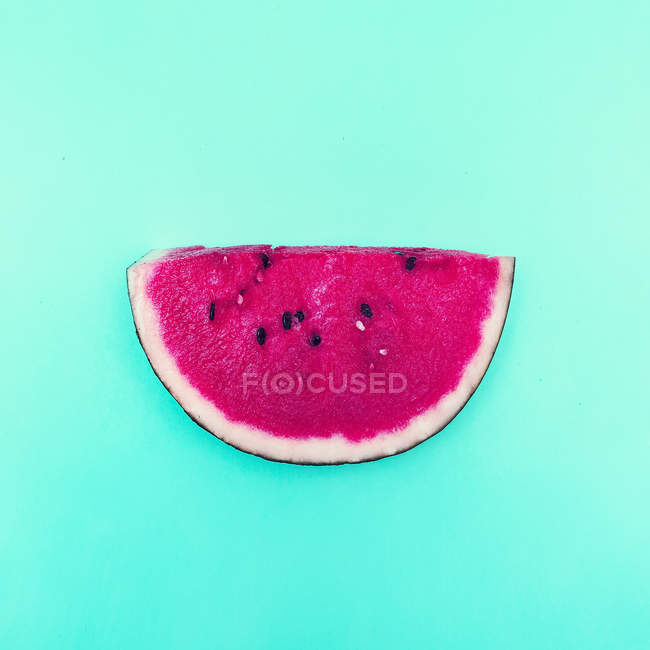 Stück Wassermelone. Vanillefrucht. Minimaler Stil — Stockfoto