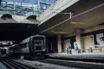 Oresundstag зупинився на Залізничні станції — стокове фото