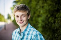 Teenage boy smiling — Stock Photo