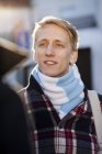 Mann sucht schwulen Partner in Stadt — Stockfoto