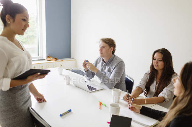 Male and female colleagues — Stock Photo