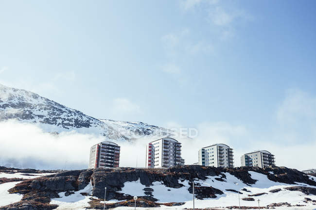 Observing view of apartment buildings — Stock Photo