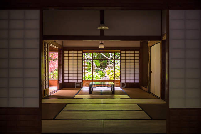 Interior do templo em Kamakura — Fotografia de Stock
