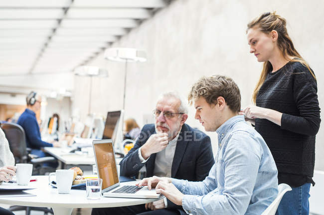 Concentrated business people — Stock Photo