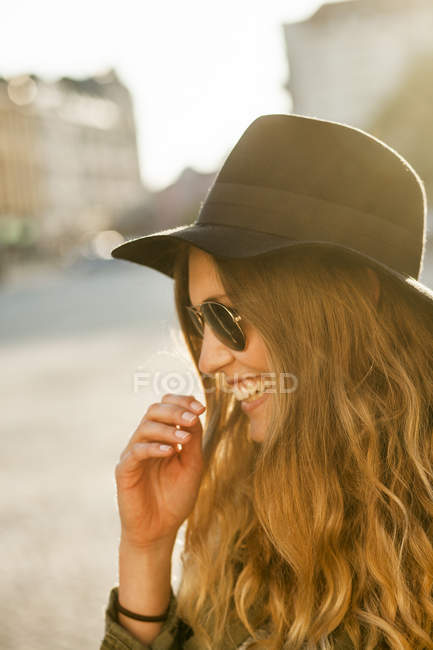Cheerful young woman — Stock Photo