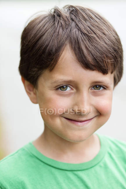 Portrait of cute happy boy — Stock Photo
