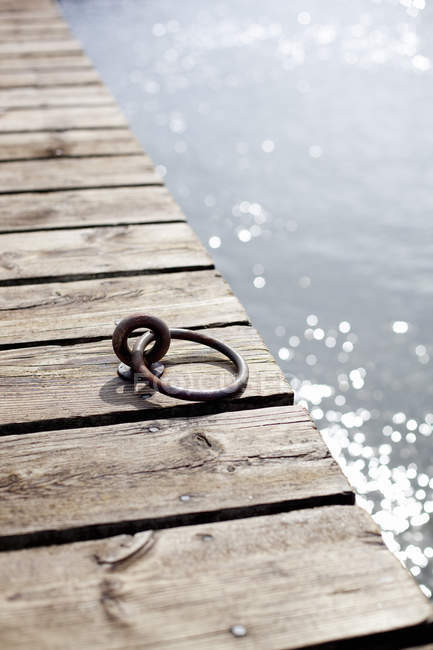 Mooring ring on pier — Stock Photo