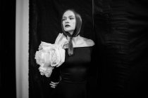 Model posiert auf ukrainischer Fashion Week backstage — Stockfoto