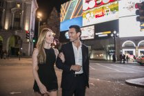 Couple walking on town in London — Stock Photo