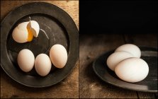 Huevos en plato en estilo vintage malhumorado - foto de stock