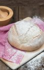 Pan de pan recién horneado - foto de stock